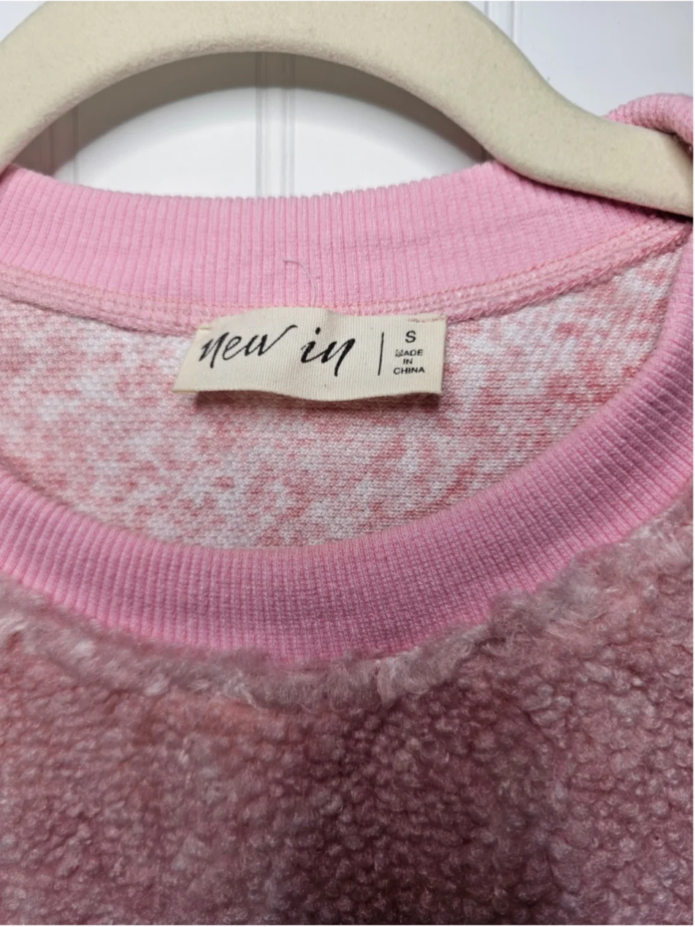 New In Pink Ombre Sherpa Fleece Pullover Sweatshirt Size Small Cozy Fuzzy Top